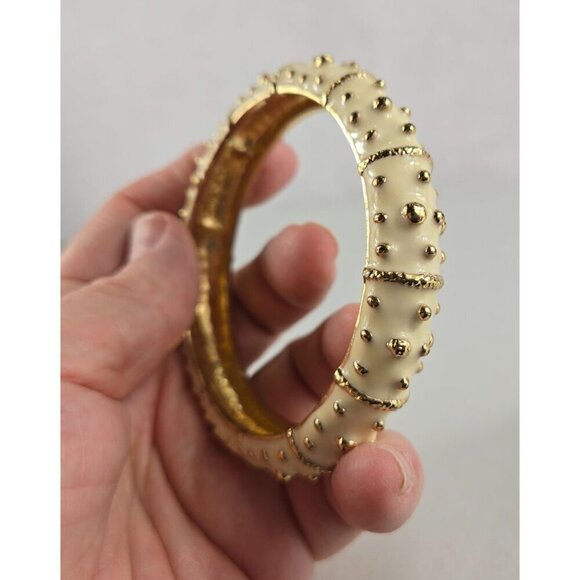 Lilly Pulitzer Bracelet Gold Plated Cream Enamel Sea Urchin Bangle VTG Signed - Picture 1 of 14